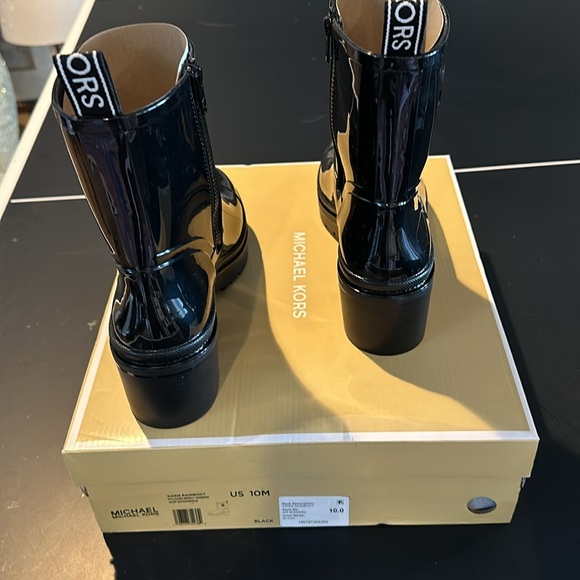 Michael Kors Karis Rain Boots NIB - Picture 4 of 6